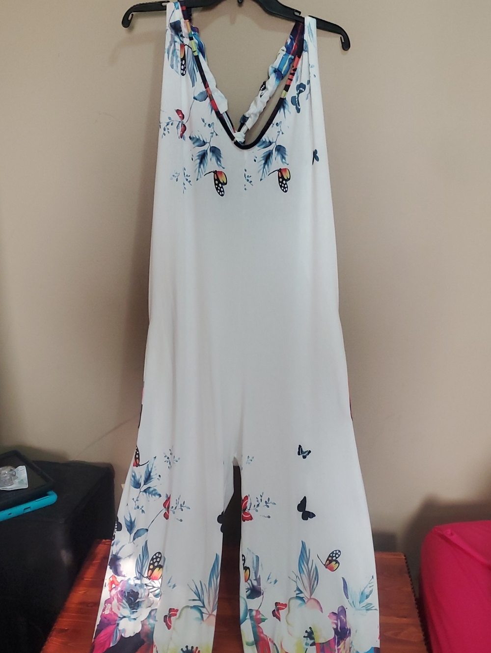 Lily Women’s White Floral Wide-Leg Jumpsuit Size 2xl